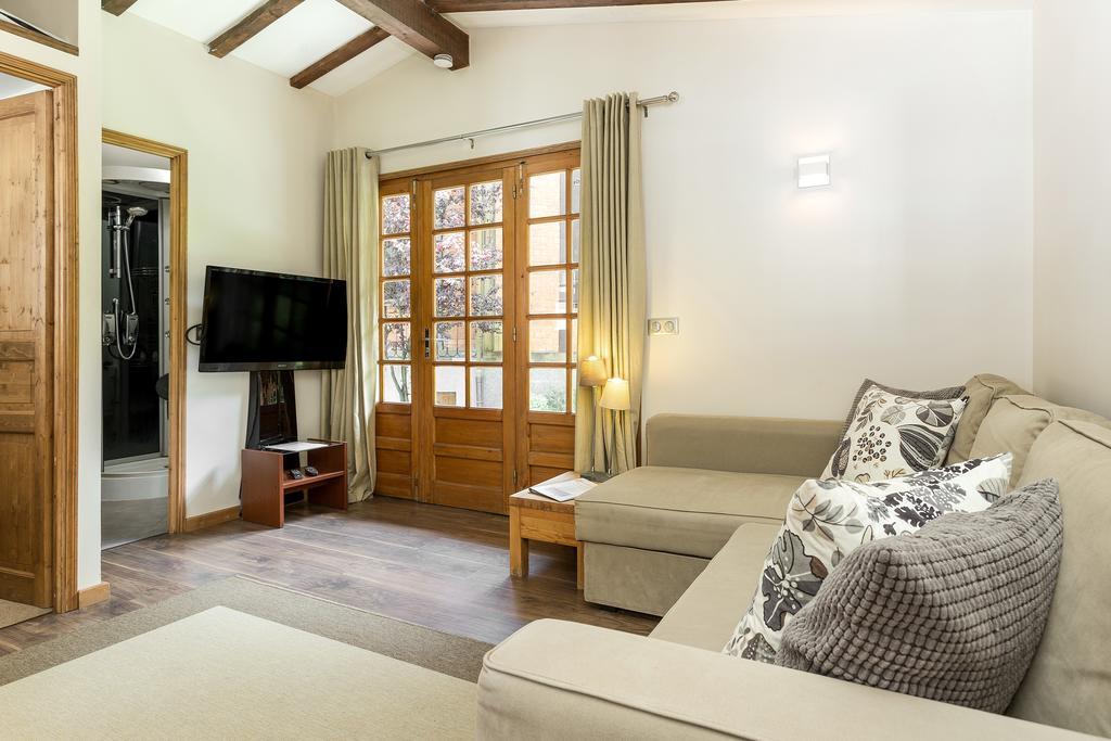 Mazot Loppe - A Cosy Central Chamonix Hideaway المظهر الخارجي الصورة